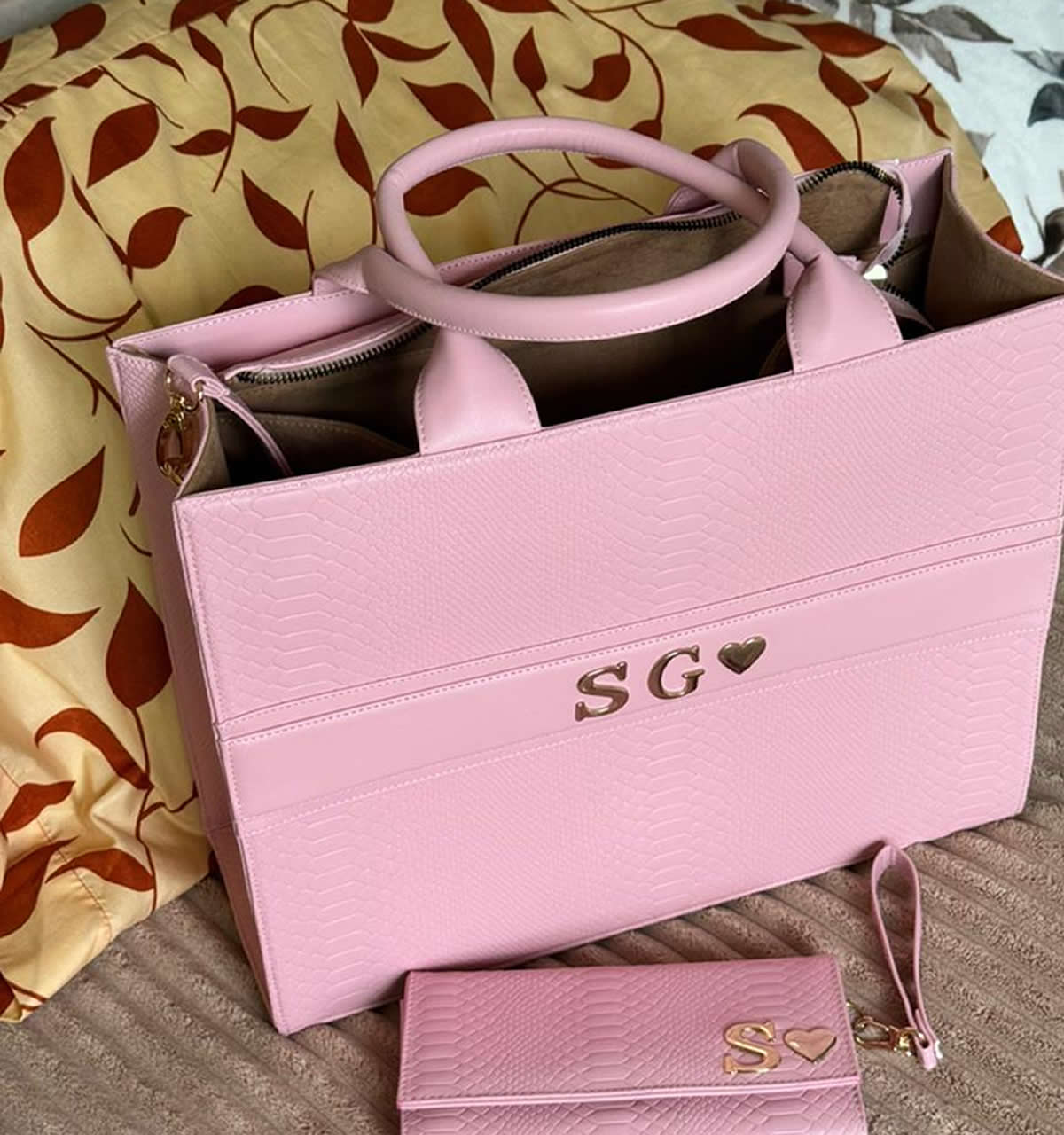 Tote Cleho Grande| Bolso Elegante con Cierre y Correa Ajustable