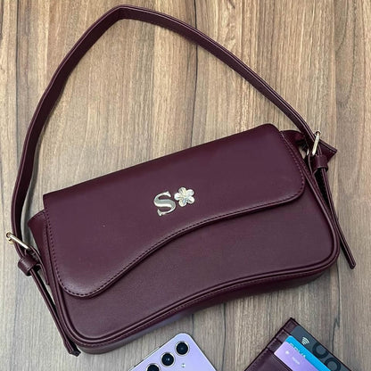 Agani Bag | Bolso de Charol con Imán y Correa Ajustable