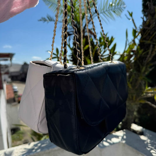 Aria Bag | Bolso de Cadena con Interior de Terciopelo y Cierre Imantado