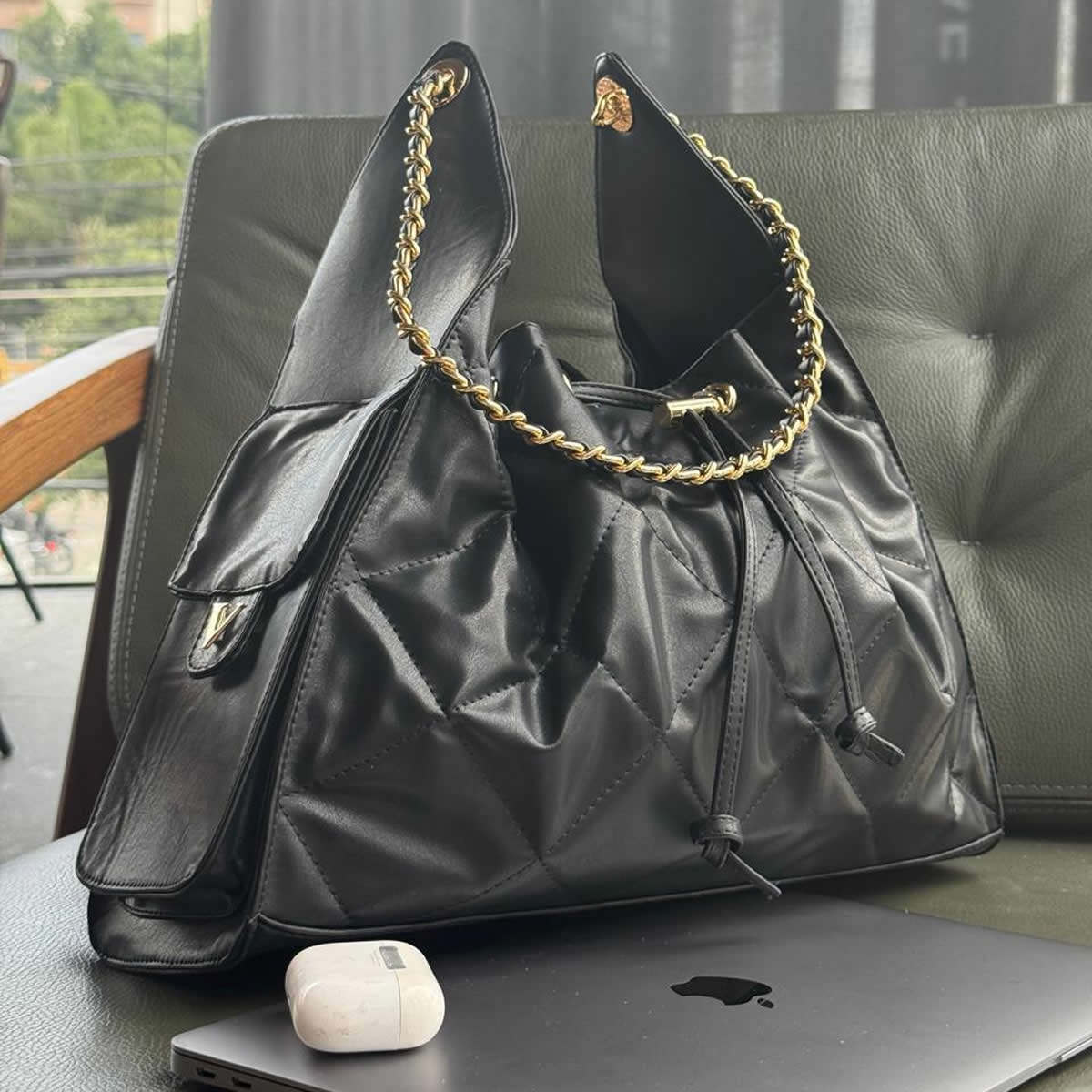 Bolso CC Dupe | Grande, Esponjoso y de Material Sintético Premium