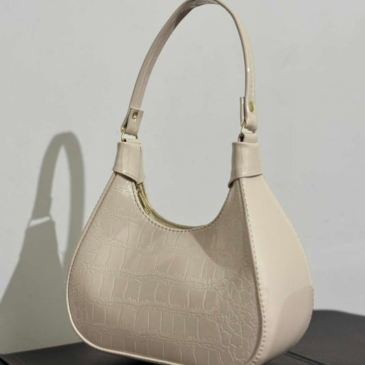 Charol Bag Clásica – Bolsa Juvenil de Charol con Cierre y Correa Ajustable