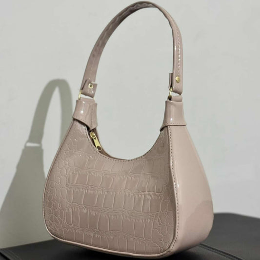 Charol Bag Clásica – Bolsa Juvenil de Charol con Cierre y Correa Ajustable