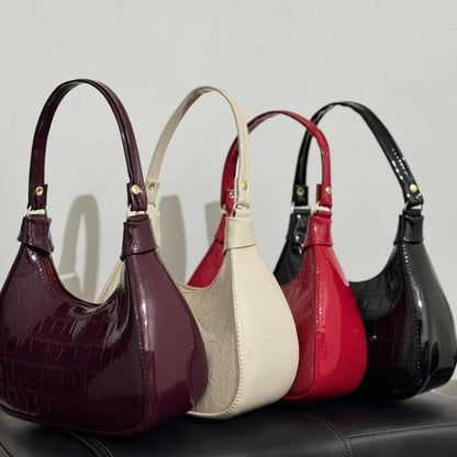 Charol Bag Clásica – Bolsa Juvenil de Charol con Cierre y Correa Ajustable