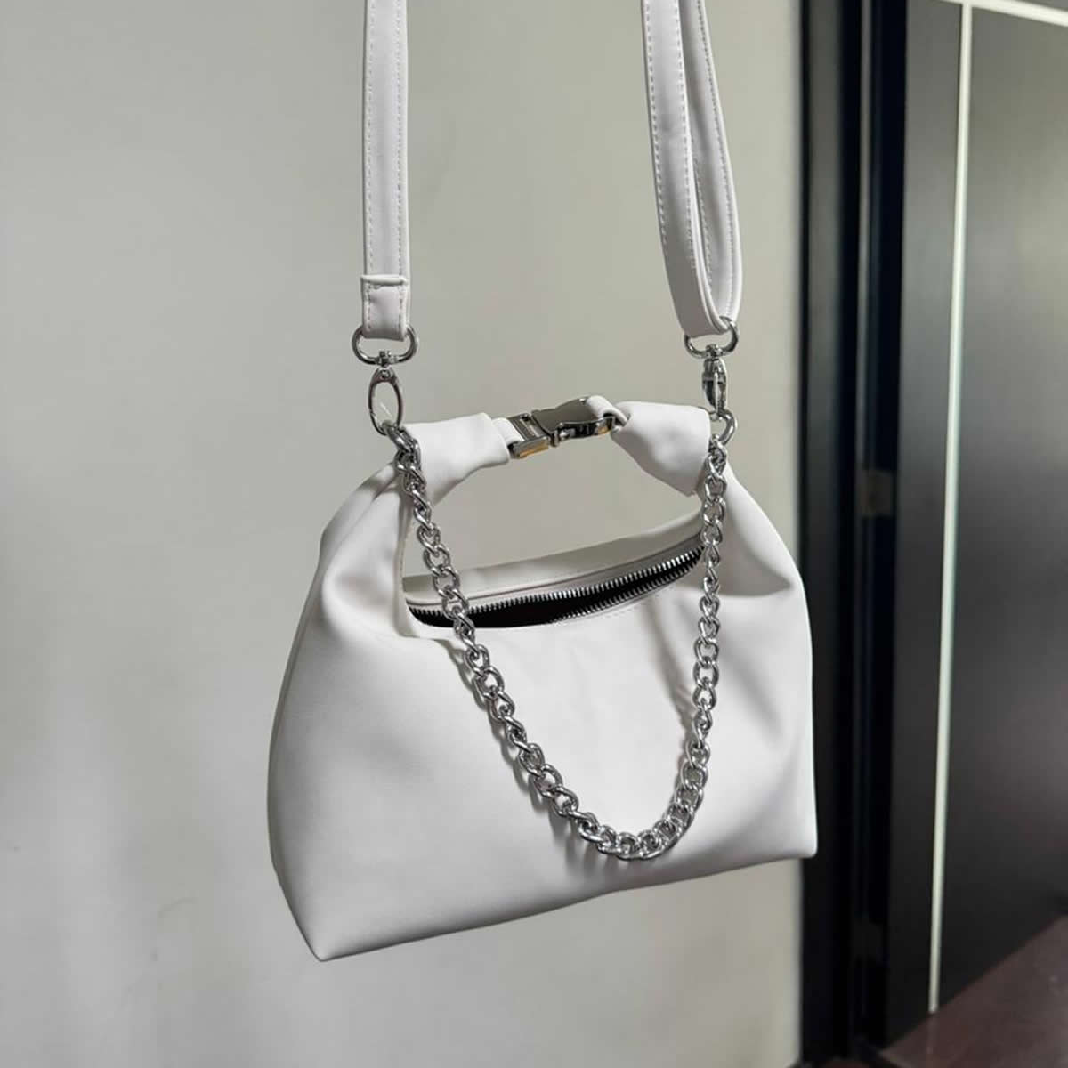 Nisa Bag | Bolso Premium con Cierre y Correa Ajustable