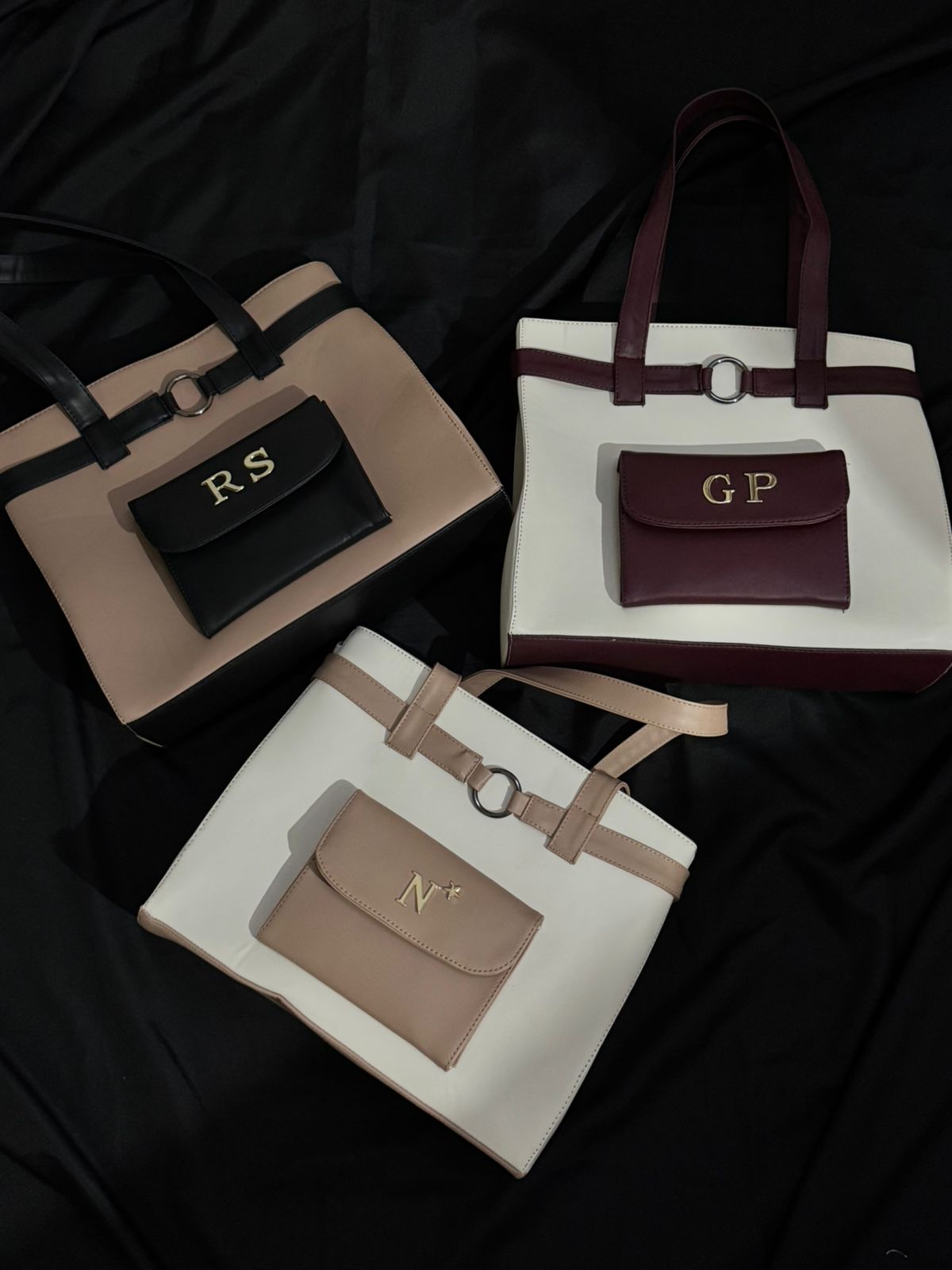 Tote Cargo | Bolso Grande de Material Sintético con Cierre y Correa Ajustable