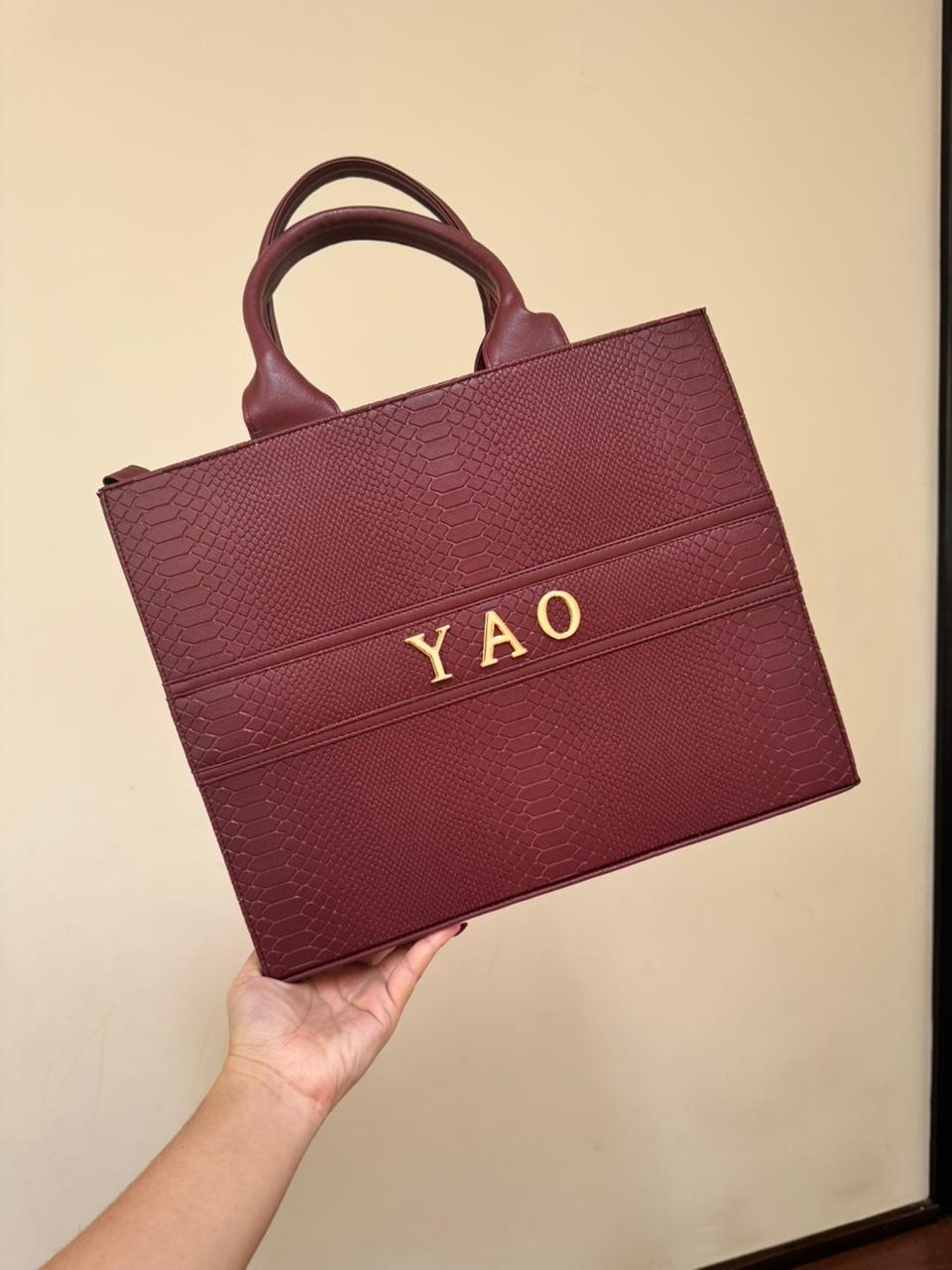 Tote Clásica Grande| Bolso Elegante con Imán y Correa Ajustable