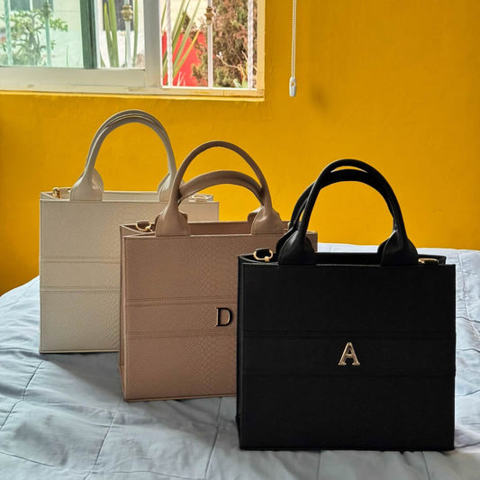 Tote Clásica Mediana | Bolso Elegante con Imán y Correa Ajustable