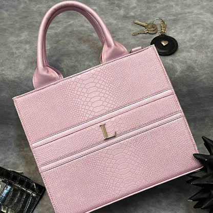 Tote Clásica Mediana | Bolso Elegante con Imán y Correa Ajustable